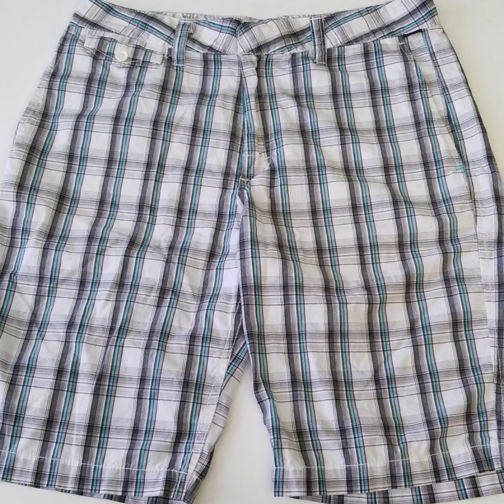 Vans Plaid Flat Front Cotton Shorts Sz 30 E111